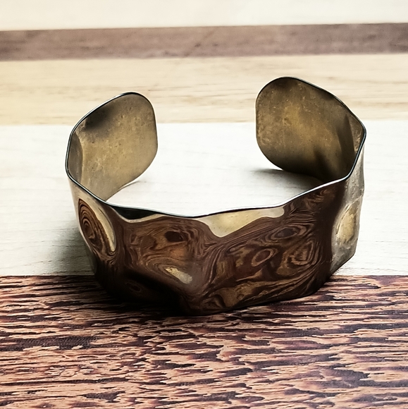 Open Cuff Bracelet Small Hammered Light Gold Tone Metal - Picture 2 of 12